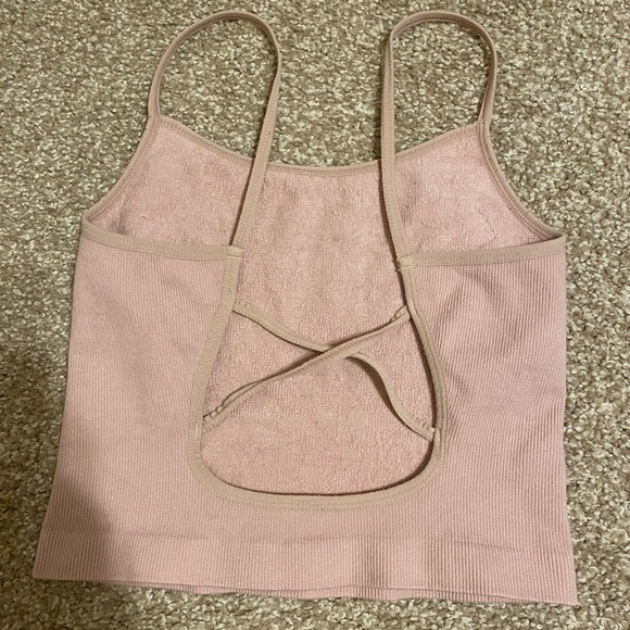 Cropped Ribbed Tank - Picture 3 of 3